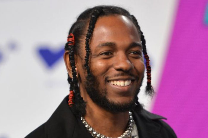 Estrellas en la alfombra roja de los premios MTV.