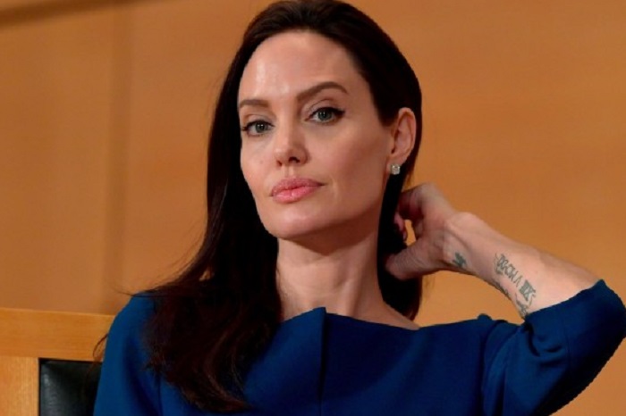 Angelina-Jolie-
