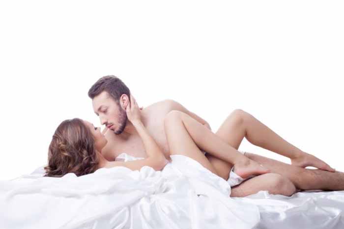 Dormir desnudos, el secreto para una buena relación de pareja