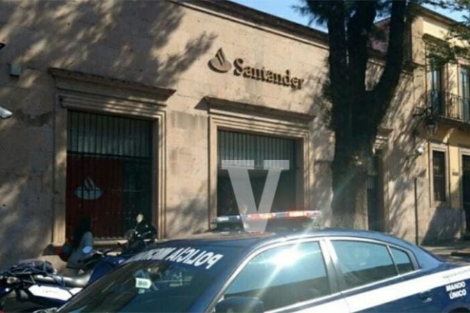 En pleno Centro Histórico de Morelia, hombres armados asaltan sucursal ...