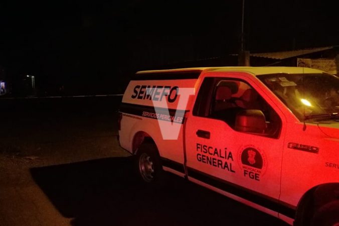 A balazos, un hombre es asesinado dentro de su casa en Uruapan