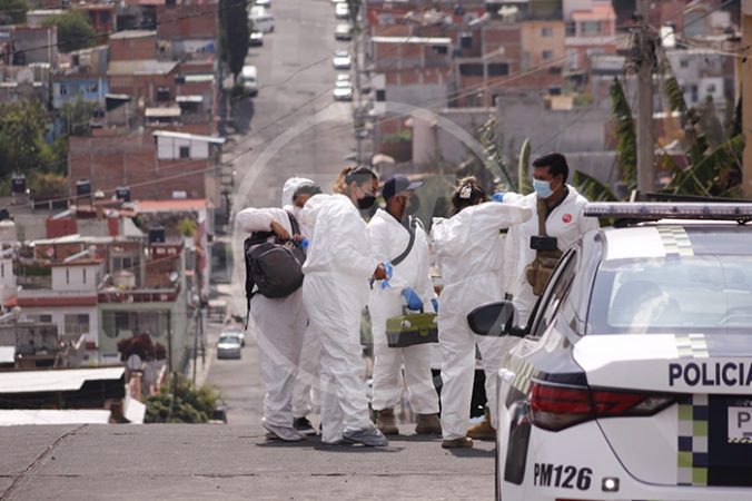Sujetos armados irrumpen en una casa y asesinan a un hombre en la ...