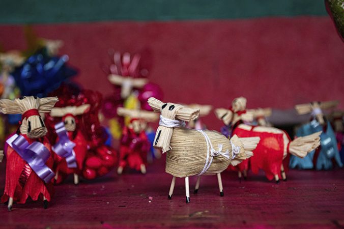 Las mulas artesanales del Jueves de Corpus sobreviven en el sureste de ...