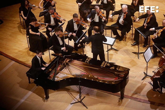 Cartagena Festival podnosi kurtynę z rosyjskim pianistą Dmitrijem Szyszkinem