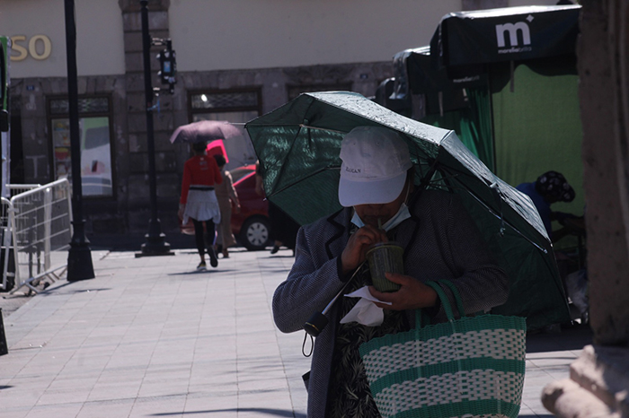 Ante condiciones de calor extremo en Michoacán, PC estatal pide tomar pronósticos