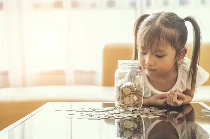 Enseñar a los niños a manejar el dinero es clave para su futuro, afirma ...