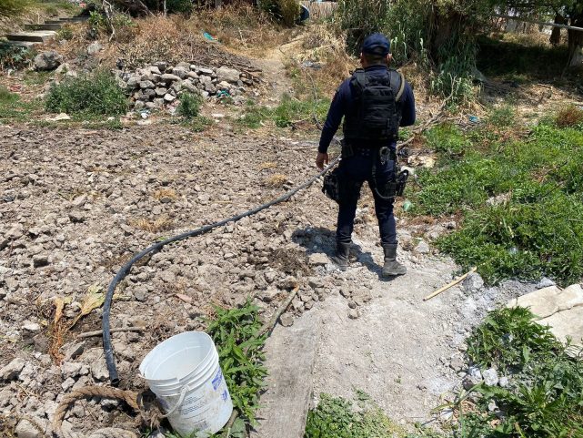 Guardia Civil clausura dos tomas ilegales de agua en el lago de Pátzcuaro