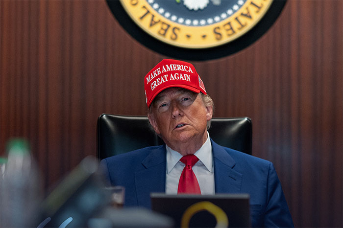 Donald Trump habla sobre el arma descombobulador y la captura de Maduro