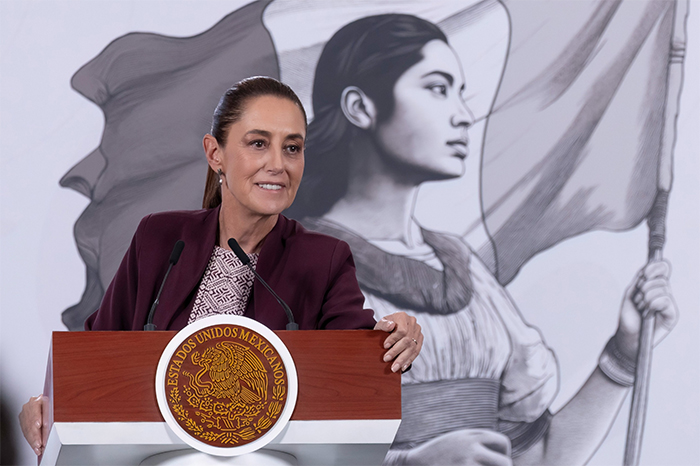 La presidenta Claudia Sheinbaum durante la conferencia matutina explicando la postura de México ante la Junta de Paz.