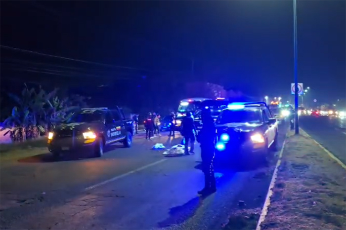 Patrulla de la Policía Municipal resguardando zona de accidente frente a El Relicario en Morelia.