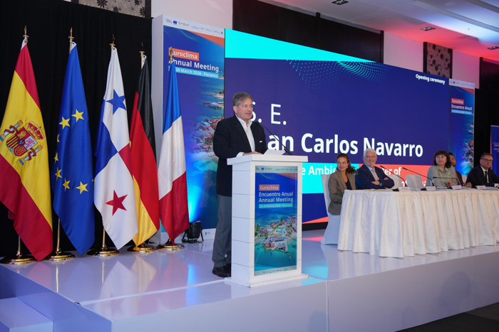 Inauguración del Encuentro Anual Euroclima 2026 en Ciudad de Panamá con representantes de la Unión Europea.