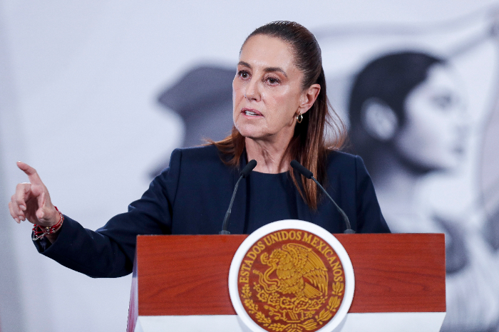 La presidenta de México, Claudia Sheinbaum Pardo, durante su conferencia de prensa hablando sobre la relación con Donald Trump.