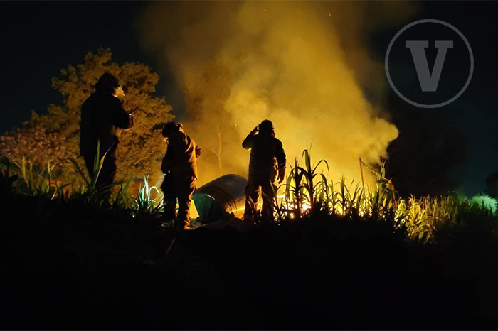 Incendio en casa de madera en la colonia Jacarandas de Morelia.