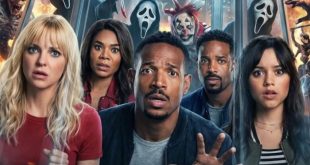 Anna Faris y Regina Hall en una escena de parodia en la nueva película Scary Movie 6.