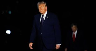 Donald Trump durante una entrevista en Fox News hablando sobre la situación militar en Irán.