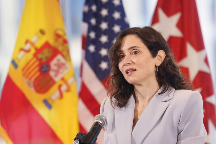 Isabel Díaz Ayuso durante su intervención en un desayuno con inversores en Nueva York.