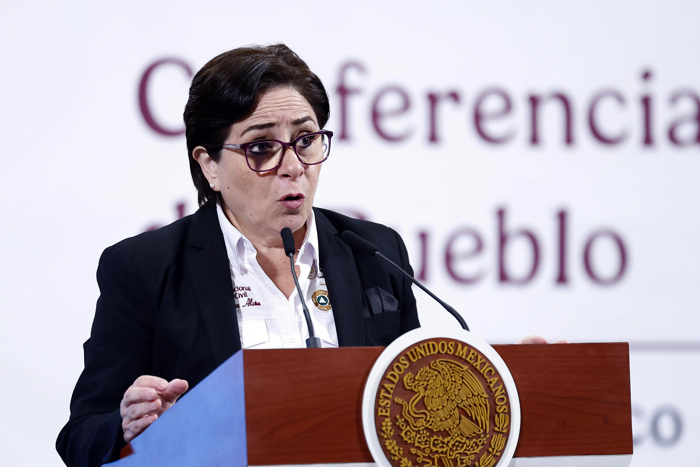 Operativo de Protección Civil y fuerzas federales en las inmediaciones de la mina Santa Fe en Sinaloa.