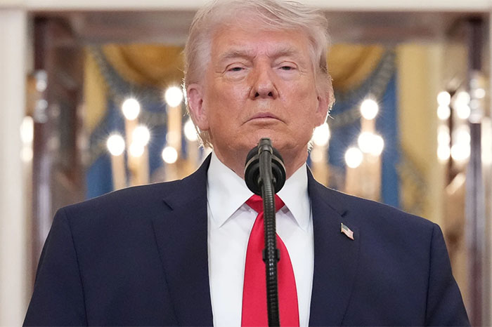 Ciudadanos en Kuwait siguiendo instrucciones de seguridad ante tensiones en el golfo Pérsico.