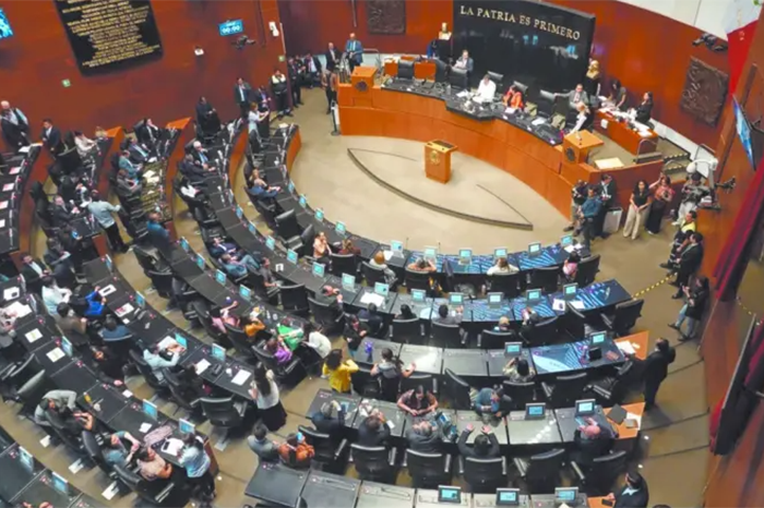 Sesión del Pleno del Senado de México durante la declaratoria de aprobación de la reforma en materia de feminicidio.