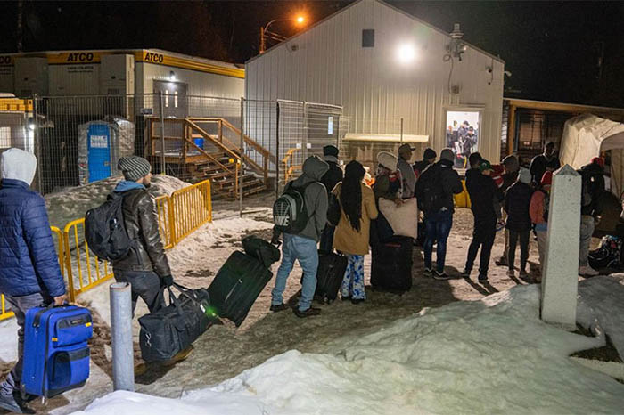 Canadá amenaza con deportar a EE.UU. a decenas de miles de migrantes irregulares