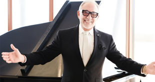 'Love Always Wins' es la canción escrita y producida por Emilio Estefan para el torneo que se celebrará en EE.UU., México y Canadá.