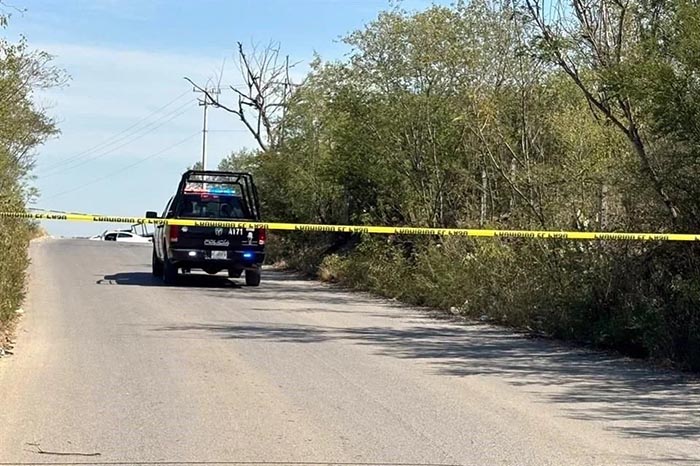 Unidades de Fuerza Civil y Guardia Nacional resguardando la zona de un enfrentamiento en Nuevo León.