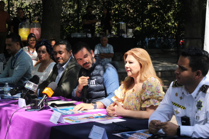 Rueda de prensa de Sefeco Morelia con Yankel Benítez y Guadalupe Herrera sobre eventos económicos.