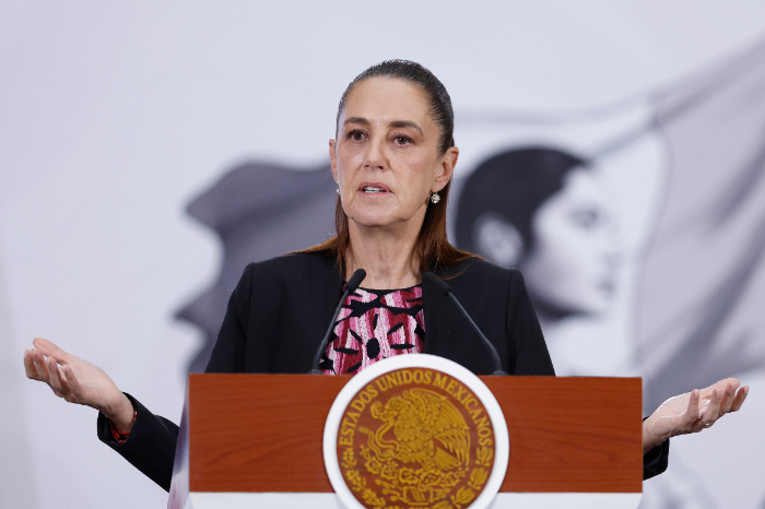 La presidenta Claudia Sheinbaum durante su conferencia matutina hablando sobre la relación con España.