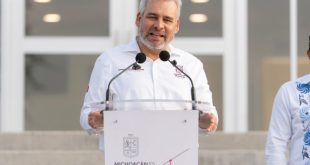 Gobernador Alfredo Ramírez Bedolla hablando sobre el Servicio Universal de Salud en Michoacán