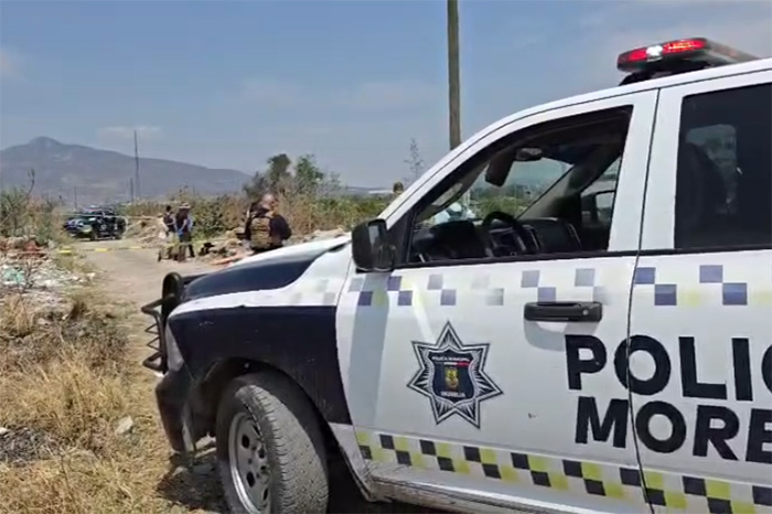 Acordonamiento policial por hallazgo de hombre sin vida en la colonia Bicentenario de Morelia.