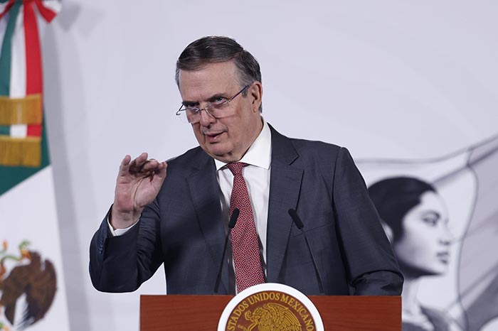 El secretario de Economía, Marcelo Ebrard, durante una conferencia de prensa sobre el T-MEC.
