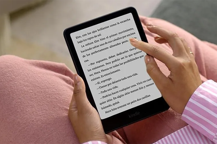 Lector de libros digitales mostrando la interfaz de una tienda de e-books en español.