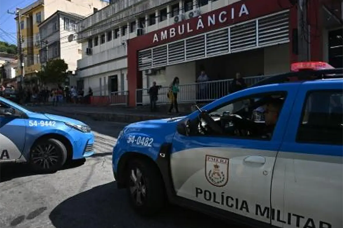 Agentes de la Policía Federal de Brasil realizando registros durante la operación contra la explotación infantil.