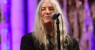 Retrato de la artista estadounidense Patti Smith, ganadora del Premio Princesa de Asturias de las Artes 2026.