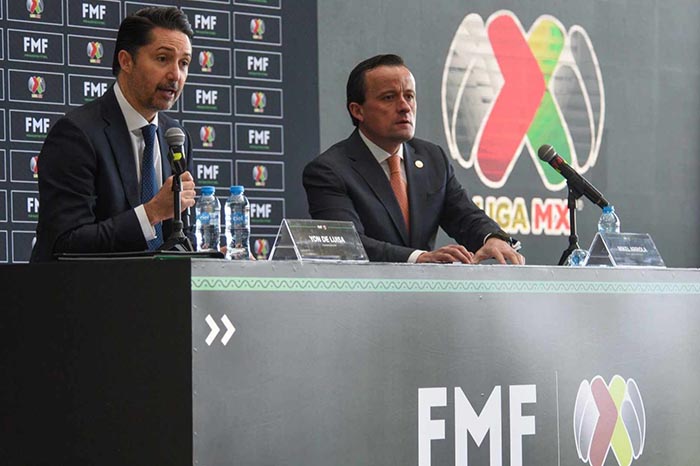 Mikel Arriola, comisionado de la FMF, durante la asamblea de dueños de la Liga MX.