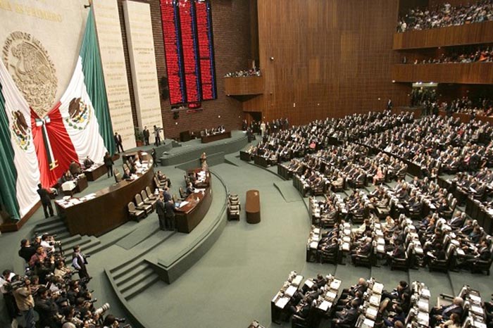 Sesión en el Palacio Legislativo de San Lázaro donde se declara la constitucionalidad de la reforma en materia de feminicidio.