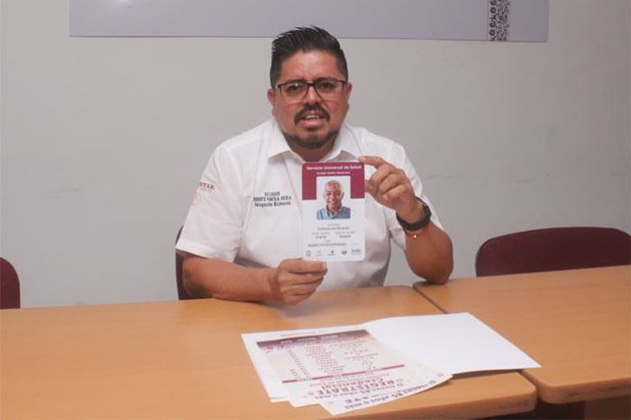 Roberto Pantoja Arzola, delegado del Bienestar, informa sobre la Credencial Universal de Salud en Morelia.