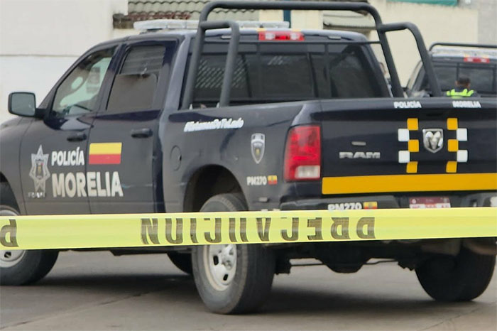 Patrulla de la Guardia Civil atendiendo reporte en el fraccionamiento Camponubes de Morelia.