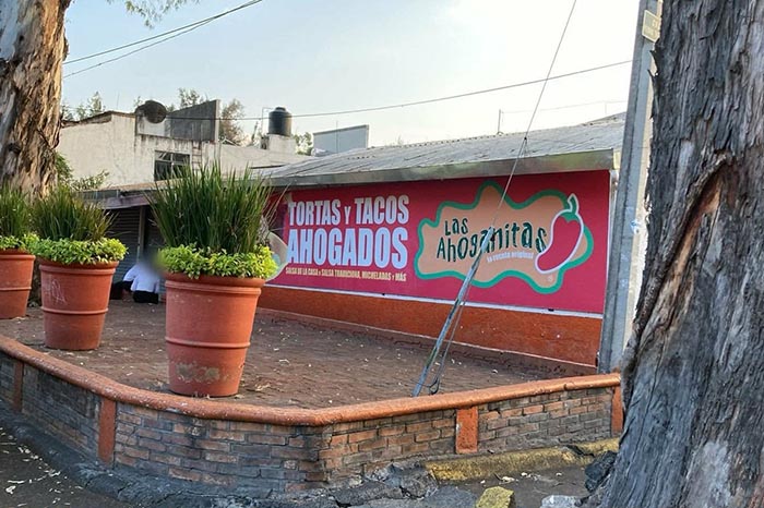 Fachada del restaurante Las Ahoganitas en la colonia La Estrella, Morelia, tras el reporte de robo.