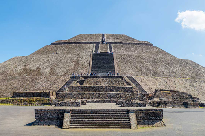 Pirámide de la Luna en Teotihuacán tras el tiroteo del lunes.