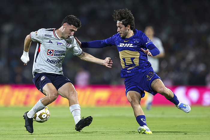 Los dirigidos por Joel Huiqui consiguieron el campeonato del fútbol mexicano en una emocionante final frente a Pumas.