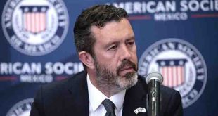 Conferencia de prensa de la American Society de México abordando temas de seguridad y economía bilateral.