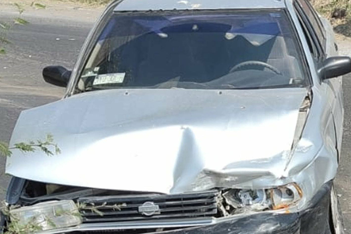 El percance vial ocurrió sobre la avenida Acueducto, cerca de la calle Paseo de la Virgen, sin dejar heridos.