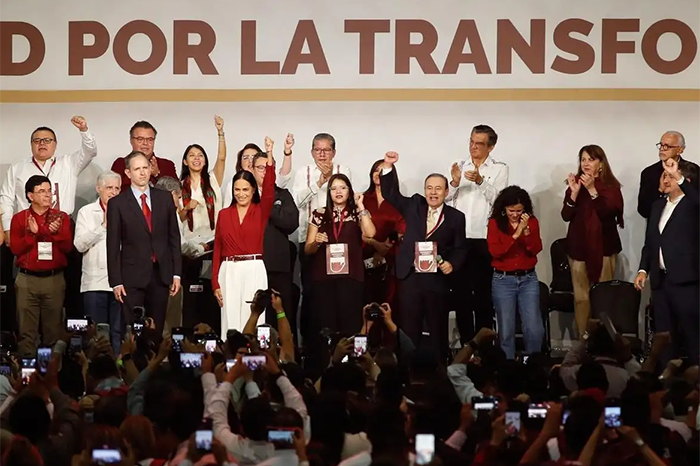 Prospectos al Solio de Ocampo atestiguaron el relevo en la dirigencia nacional y la definición de los tiempos electorales.