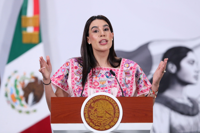 Secretaria de Turismo Josefina Rodríguez en la conferencia matutina hablando del Mundial 2026.