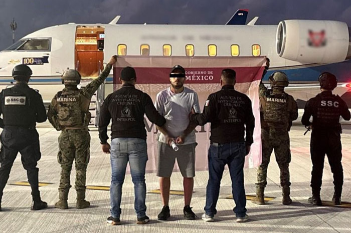 Elementos de la Secretaría de Marina Semar en un operativo coordinado de seguridad pública.