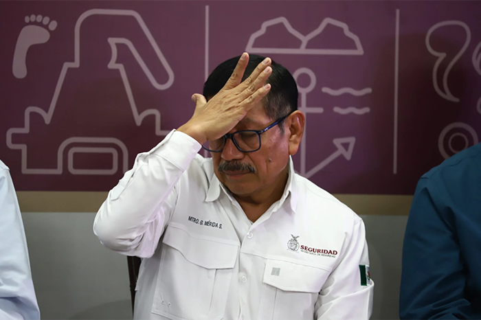 El general en retiro compareció ante una jueza federal tras entregarse en la frontera con Arizona.
