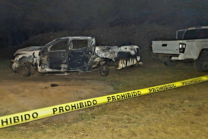 Elementos de la Guardia Civil y peritos de la USPEC resguardan la escena tras una agresión armada en Pátzcuaro.