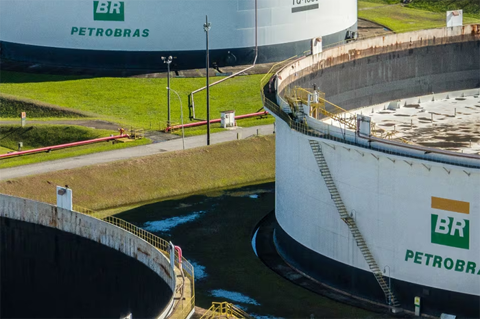 La petrolera brasileña evalúa oportunidades en aguas profundas con Pemex y nuevos negocios en Venezuela.