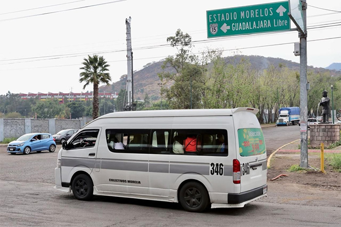 Unidades del transporte público de Morelia, incluyendo combis Gris y camiones Ruta 1, que extenderán horario por concierto.